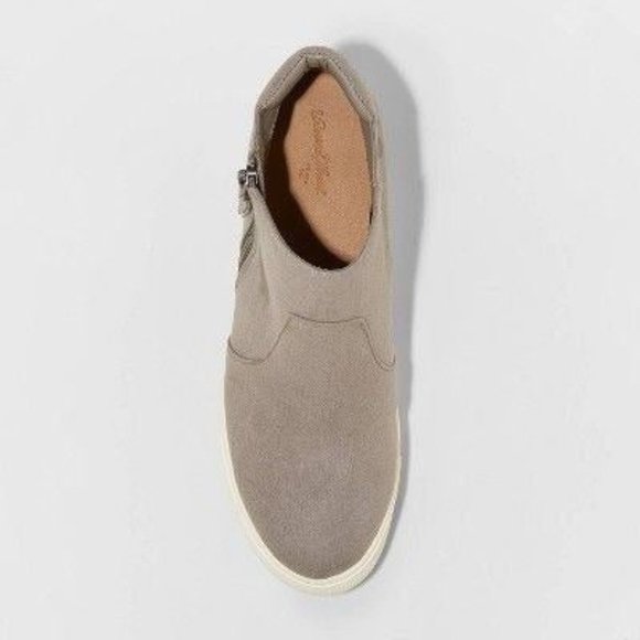 Universal Thread Cindy High Top Wedge Sneakers - Picture 4 of 5